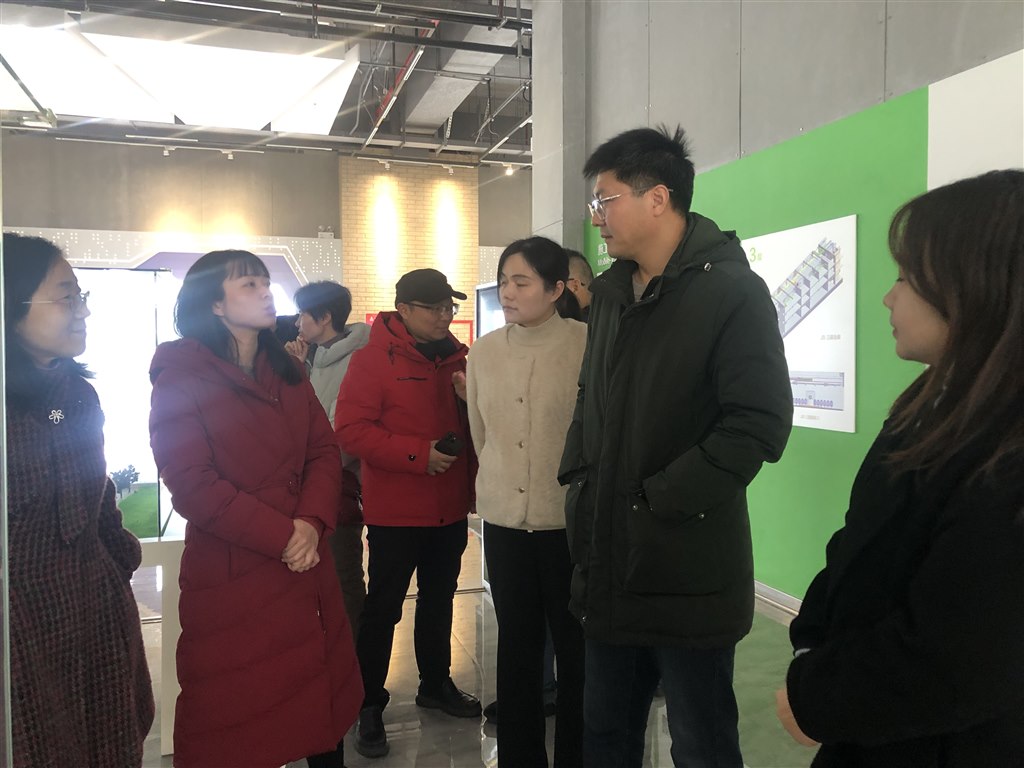 參觀學?，F(xiàn)代建筑技術館3.jpg